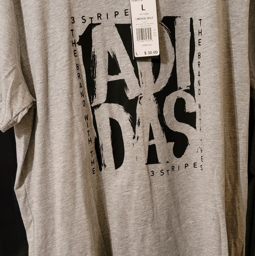 Men's Large Adidas Tshirt